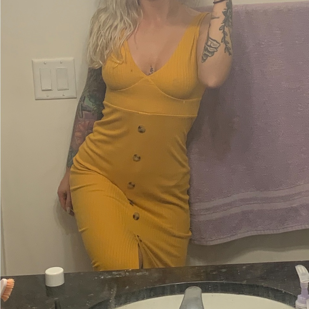 Midi yellow sundress